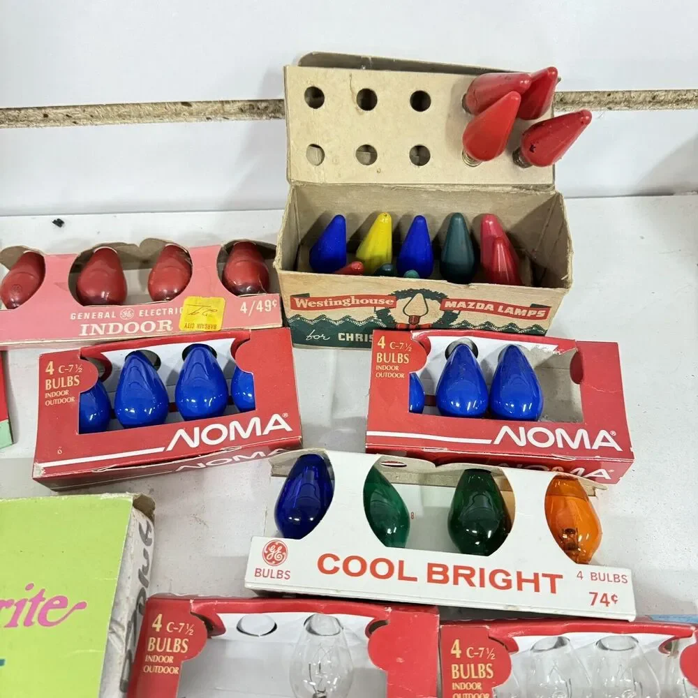 HUGE Lot VTG Christmas Lights Bulbs Untested GE Holibrite Westinghouse C7.5 Etc